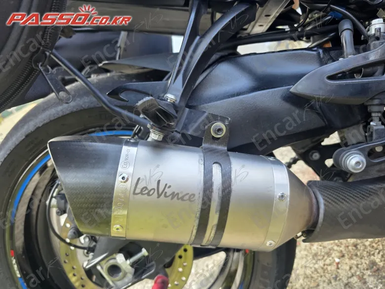 Suzuki Gsx S 1000 F - фото 6
