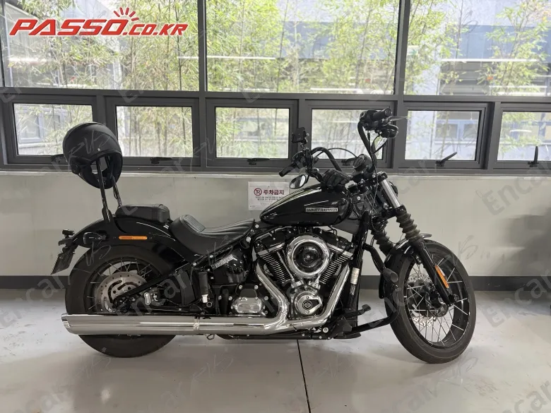 Harley-Davidson Street Bob 117 - фото 0