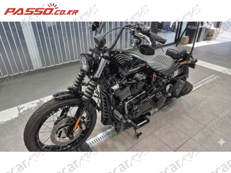 Harley-Davidson Street Bob 117 - фото 1