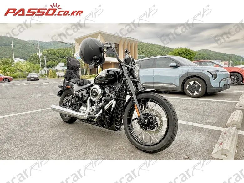 Harley-Davidson Street Bob 117 - фото 2