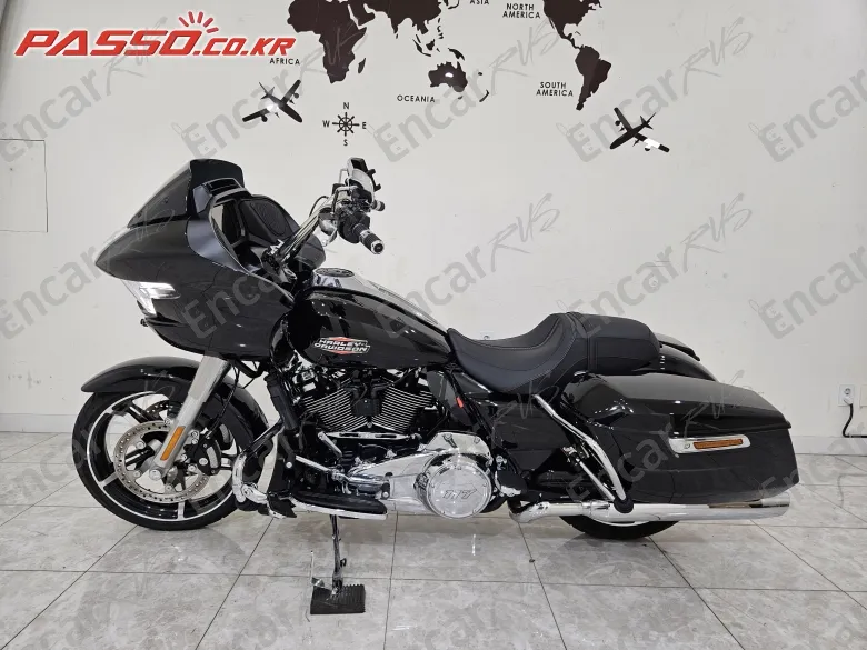 HARLEY-DAVIDSON ROAD GLIDE SPECIAL - фото 1