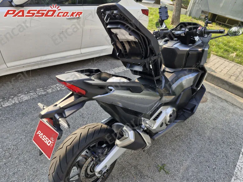 Honda Forza 750 - фото 4