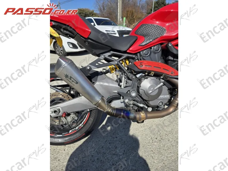 Ducati Monster 821 - фото 6