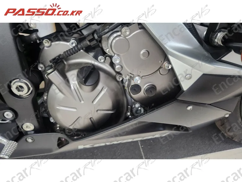 Kawasaki Zx 6 R 636 - фото 4