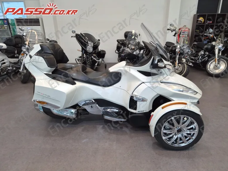 BRP CAN-AM SPYDER RT LIMITED - фото 0