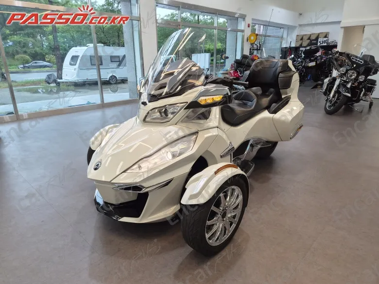 BRP CAN-AM SPYDER RT LIMITED - фото 4