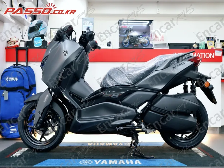 YAMAHA X MAX 300 ABS - фото 1