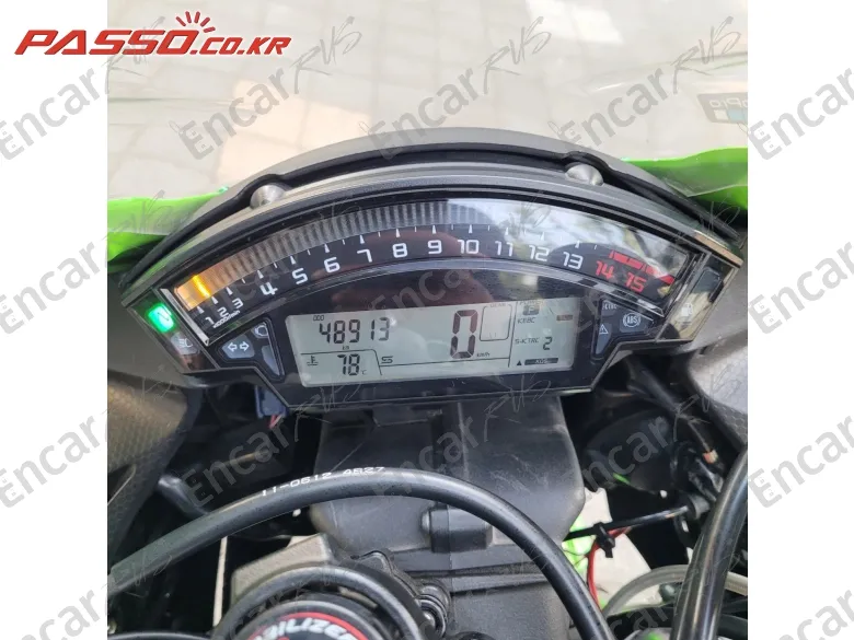 Kawasaki Zx 10 R - фото 5