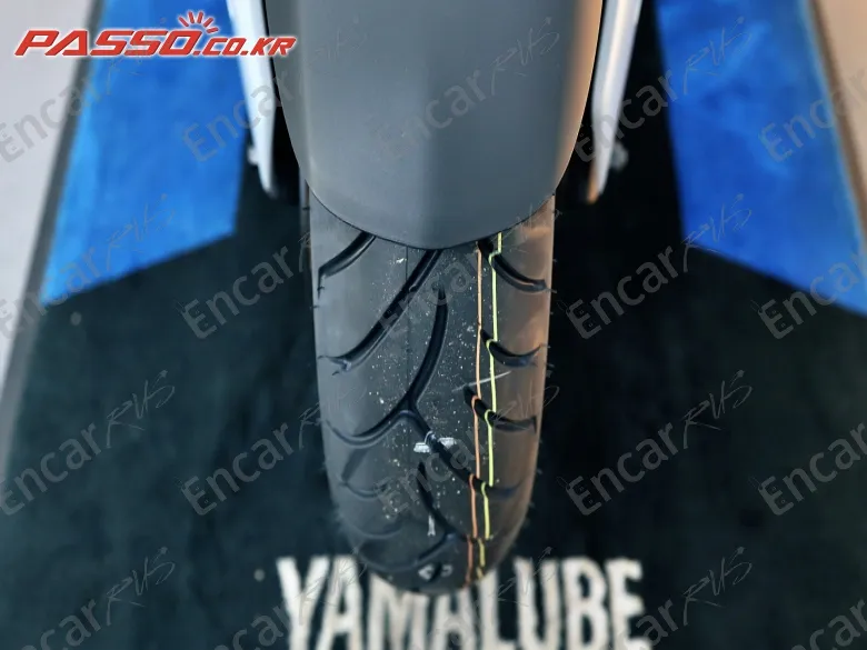 YAMAHA X MAX 300 ABS - фото 5