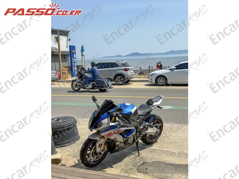 BMW S 1000 RR - фото 1