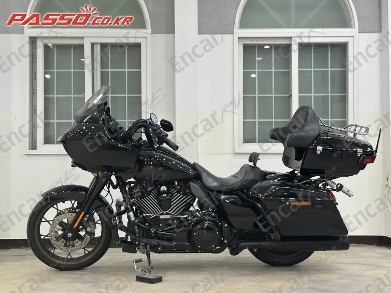 HARLEY-DAVIDSON ROAD GLIDE ST - фото 1