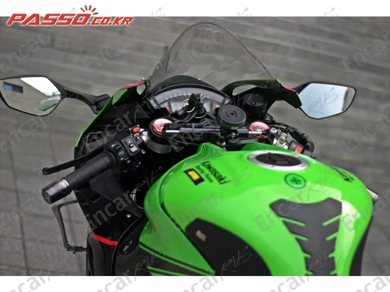 KAWASAKI NiNJA ZX 10 RR - фото 3
