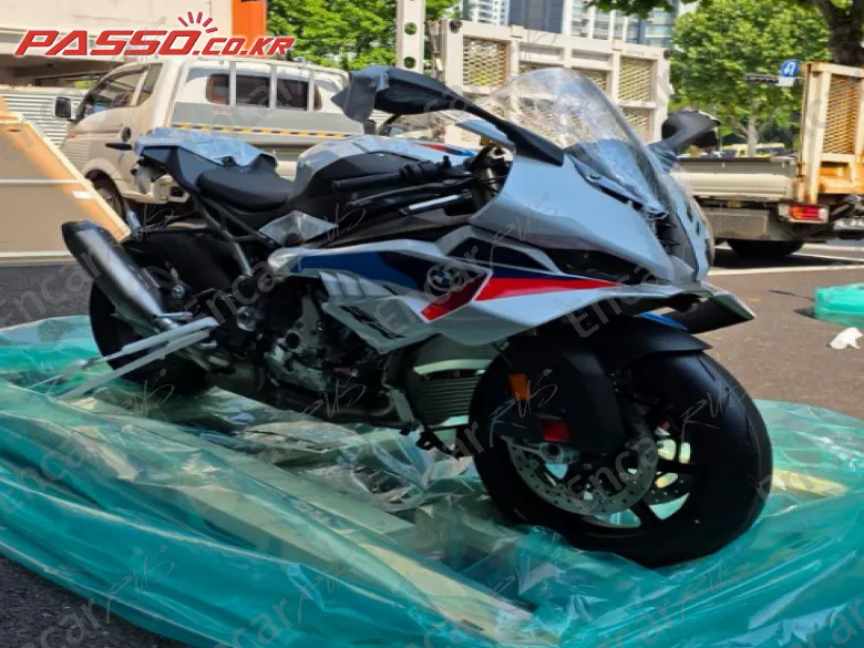 BMW S 1000 RR - фото 0