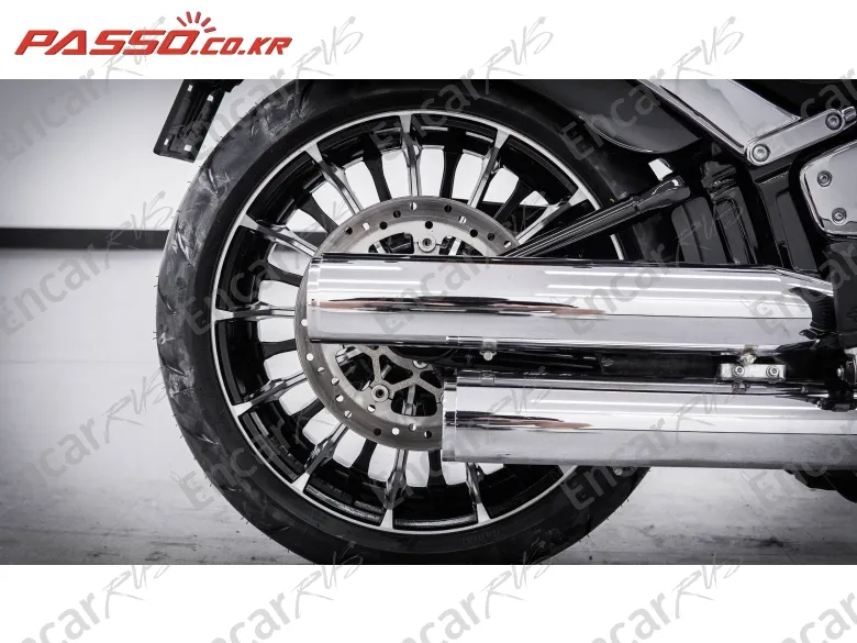 Harley-Davidson Breakout 117 - фото 6