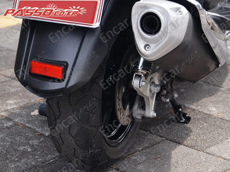 Suzuki Burgman 650 - фото 6
