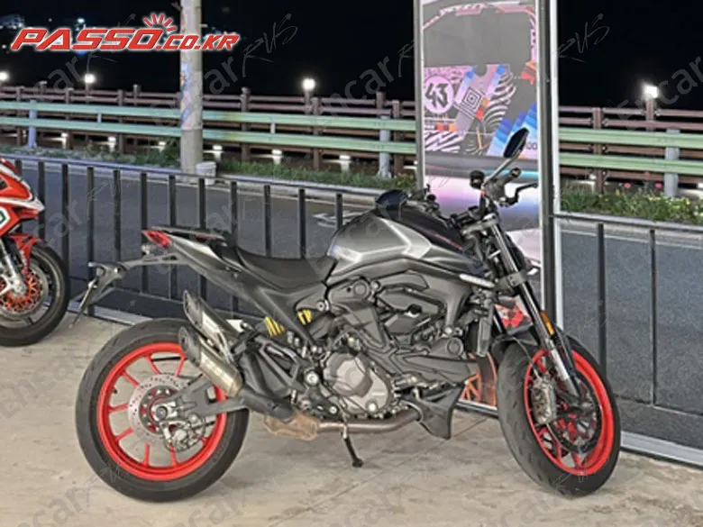 Ducati Monster 937 - фото 0