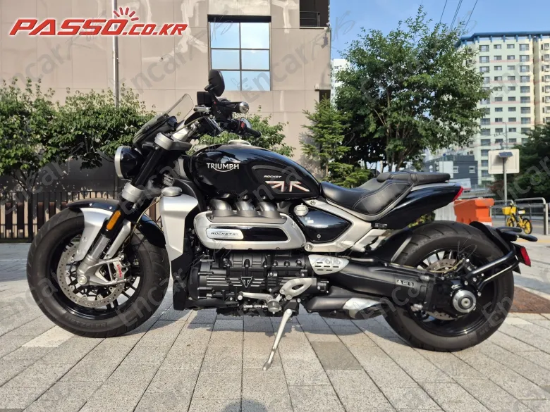 Triumph Rocket Ⅲ R - фото 1