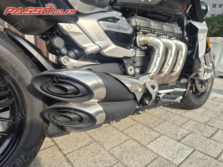 Triumph Rocket Ⅲ R - фото 6