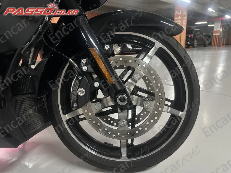 Harley-Davidson Fltr - фото 5