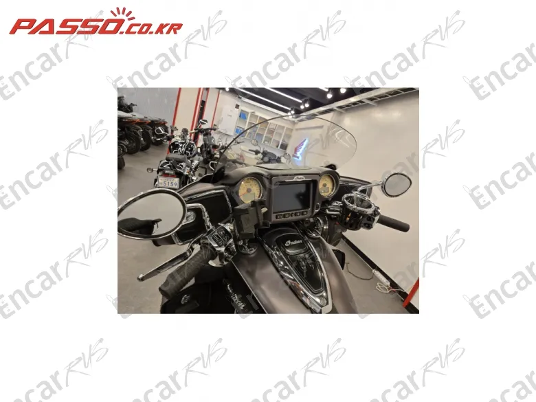 Indian Chief Roadmaster - фото 3