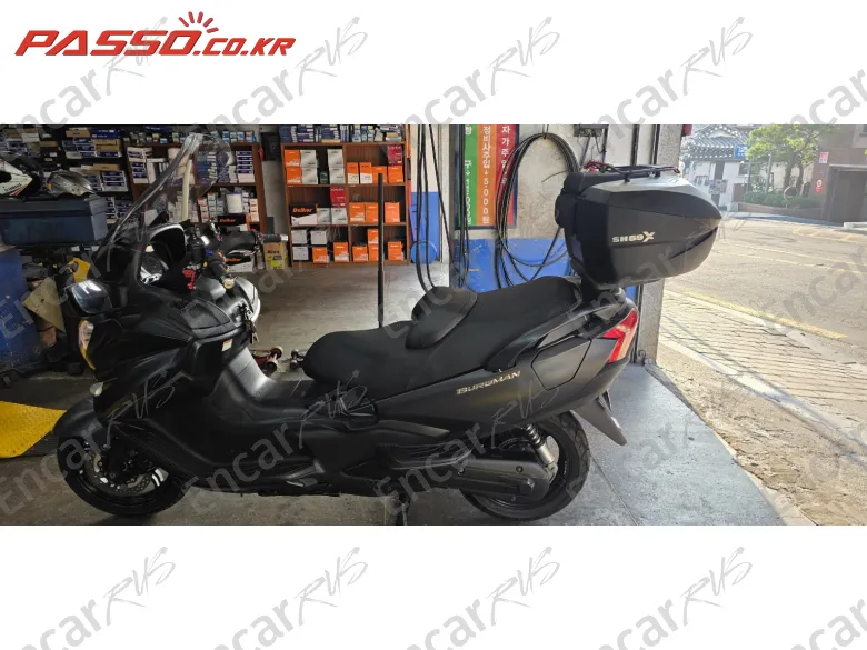 Suzuki Burgman 650 - фото 1