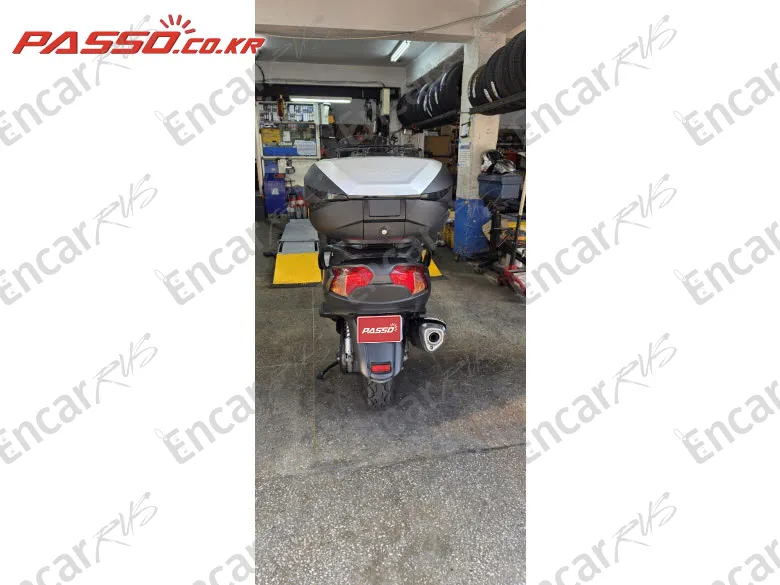 Suzuki Burgman 650 - фото 2