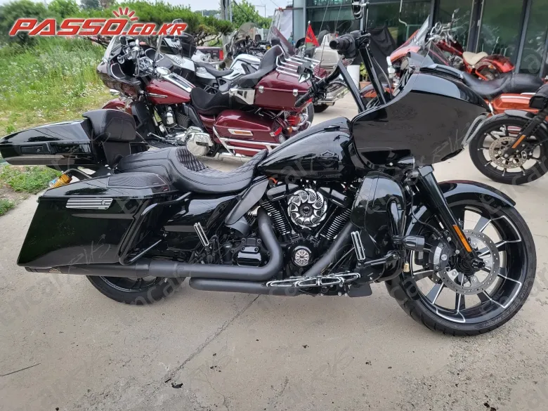 HARLEY-DAVIDSON ROAD GLIDE SPECIAL - фото 0