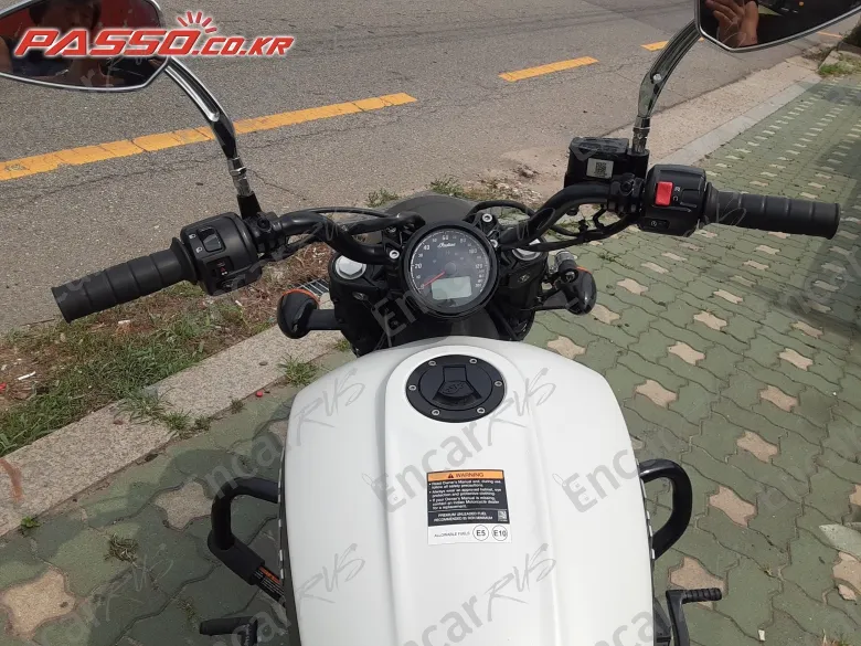 Indian Scout Bobber - фото 3