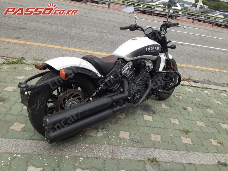Indian Scout Bobber - фото 6