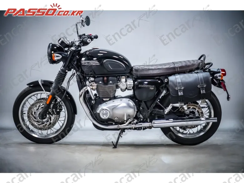 Triumph Bonneville T120 - фото 1