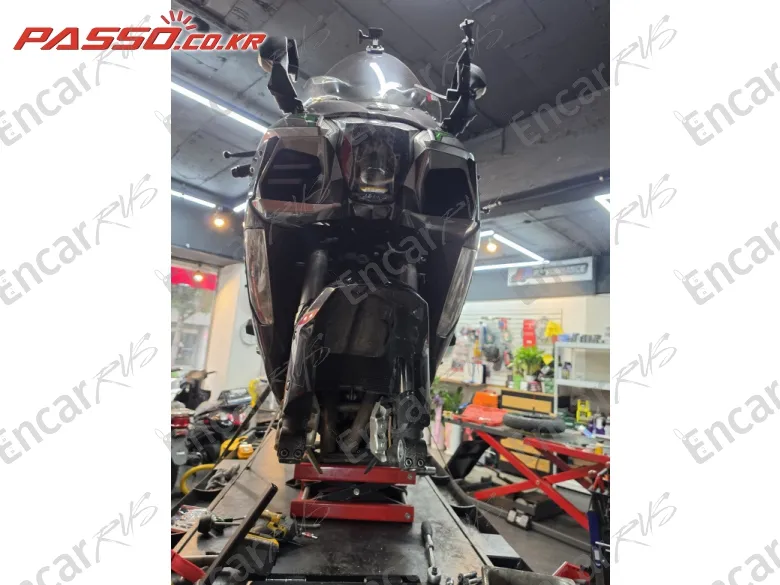 KAWASAKI NINJA H2 SX SE PLUS ABS - фото 6