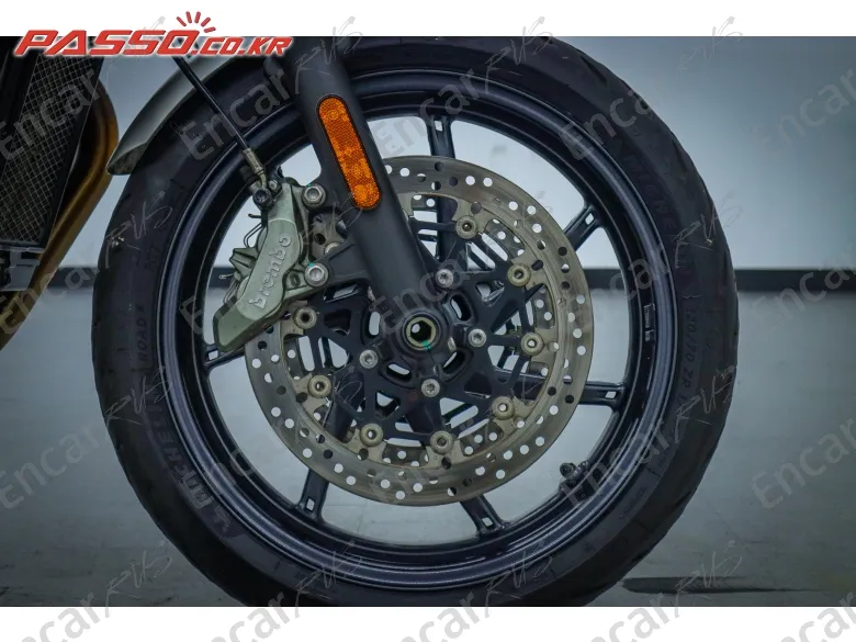 Triumph Speed Twin 1200 - фото 5