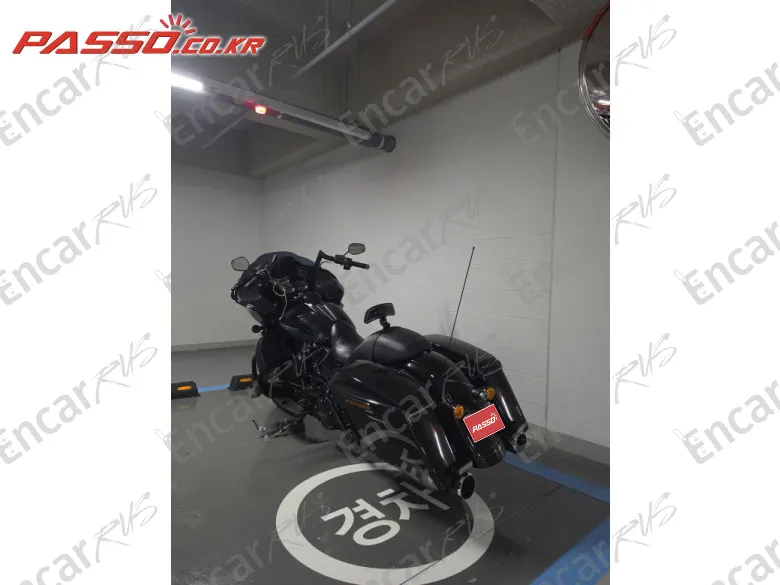 Harley-Davidson Fltr - фото 6