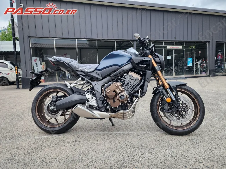 HONDA CB 650 R E-CLUTCH - фото 0