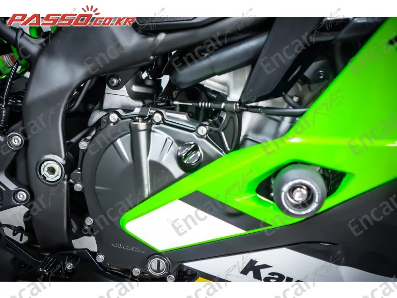 Kawasaki Ninja Zx 4 Rr - фото 4