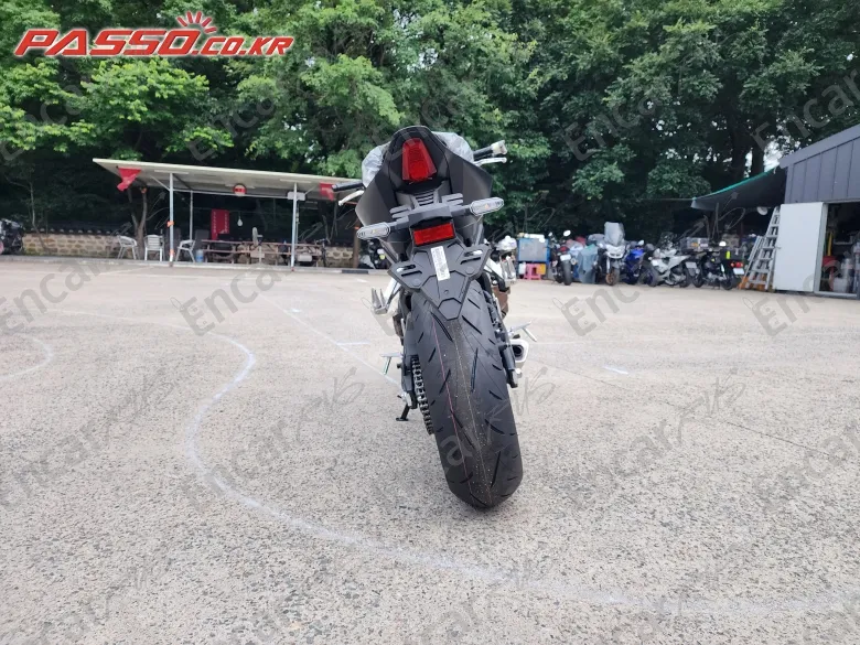 Honda Cb 650 R E-Clutch - фото 2