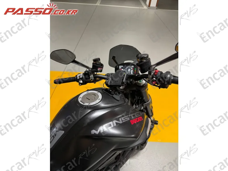 Ducati Monster 937 - фото 3