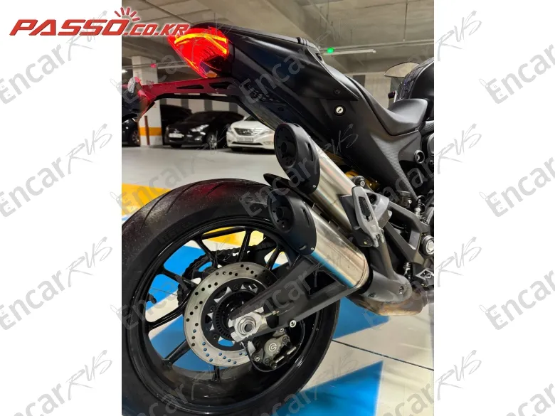 Ducati Monster 937 - фото 6