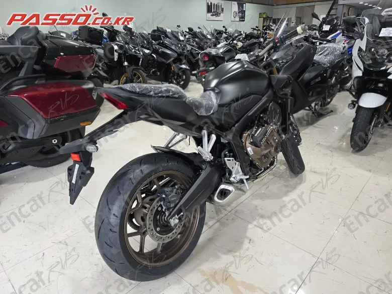 Honda Cb 650 R E-Clutch - фото 6