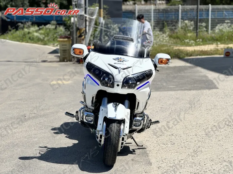 HONDA GOLDWING 1800 - фото 5