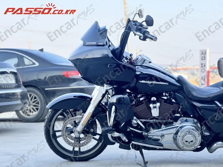 HARLEY-DAVIDSON ROAD GLIDE SPECIAL - фото 5