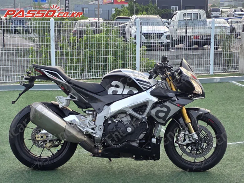 Aprilia Tuono 1000 R - фото 0