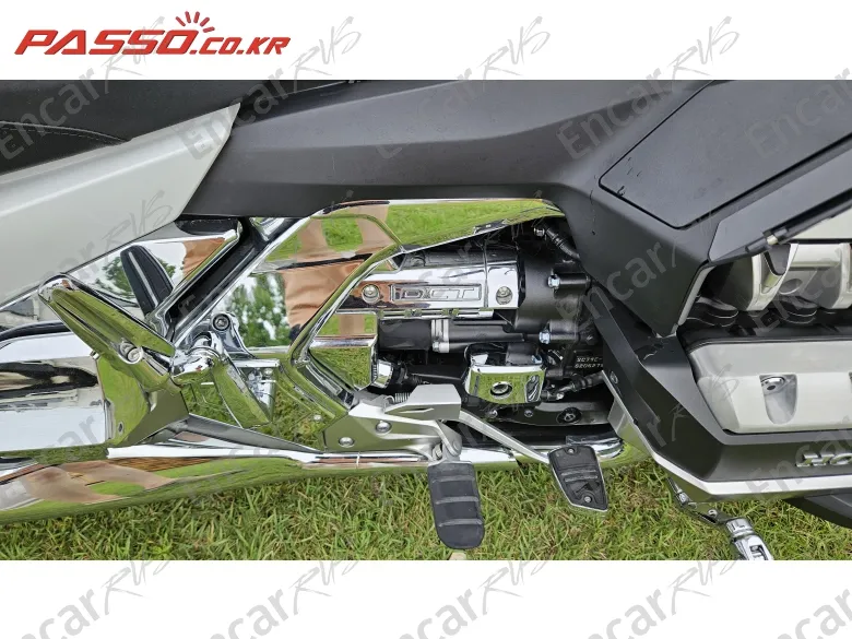 HONDA GOLDWING TOUR DCT AIRBAG - фото 4