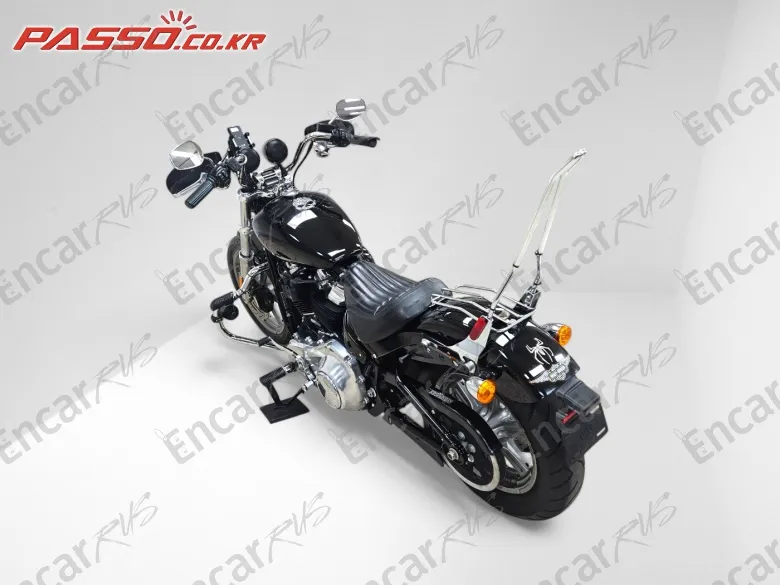 Harley-Davidson Softail Standard - фото 3
