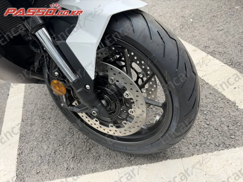 Honda Forza 750 - фото 5