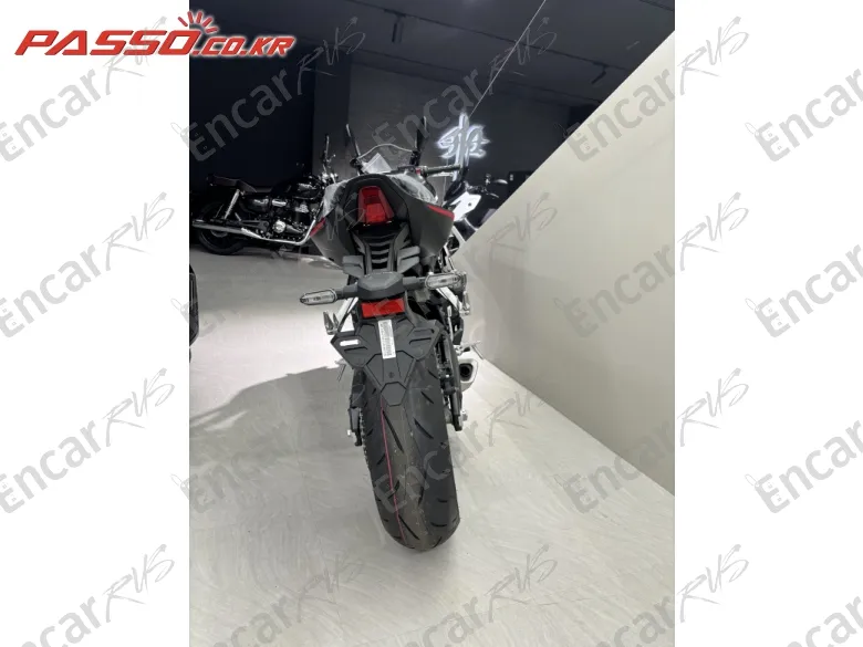 Honda Cb 650 R E-Clutch - фото 3