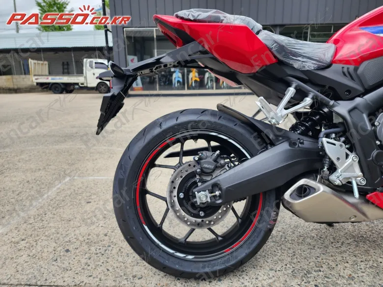 Honda Cbr 650 R E-Clutch - фото 6