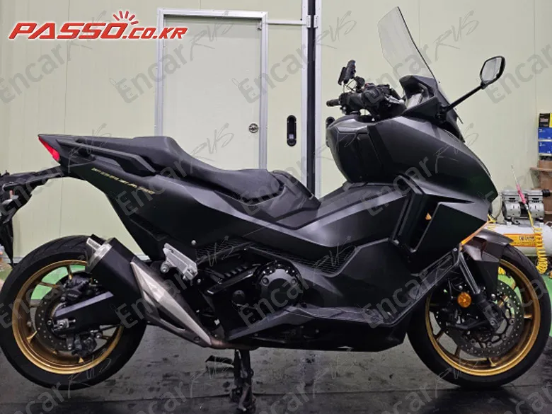 Honda Forza 750 - фото 0
