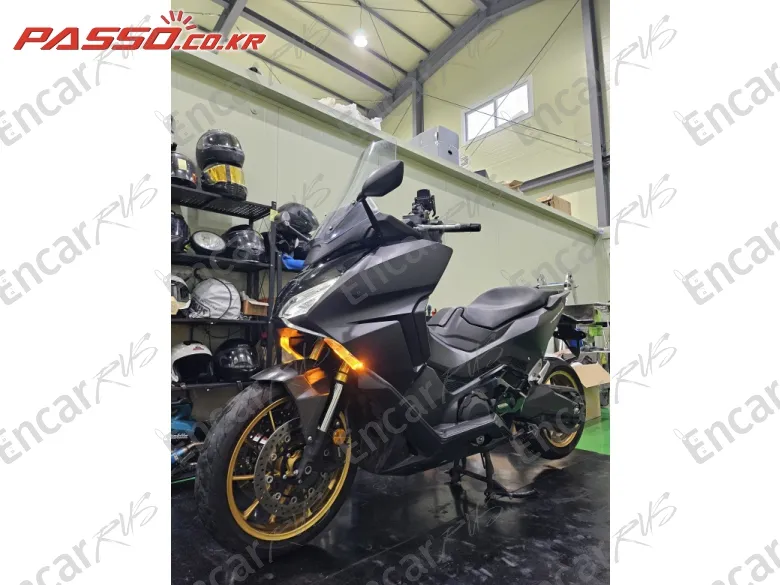 Honda Forza 750 - фото 5