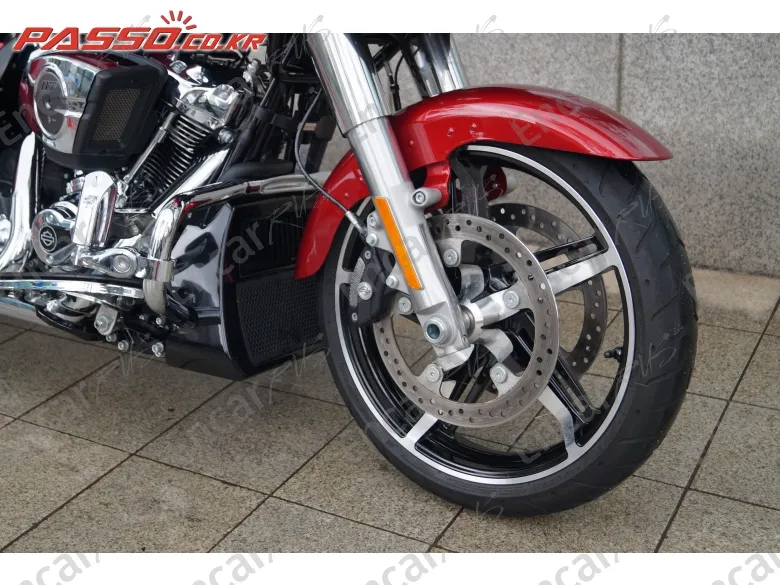 HARLEY-DAVIDSON ROAD GLIDE SPECIAL - фото 5